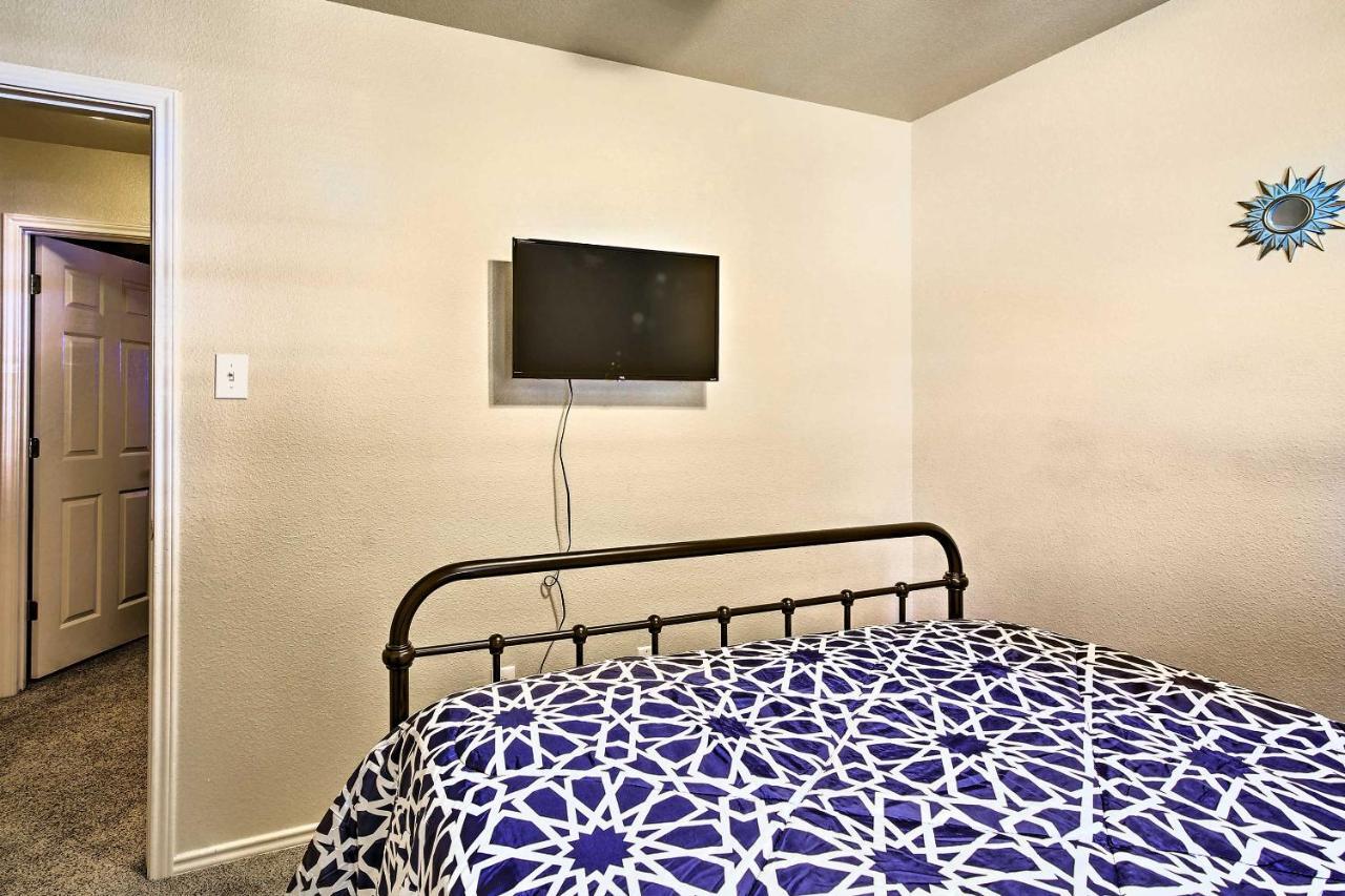 San Antonio Abode With Yard Less Than 4 Mi To Lackland エクステリア 写真